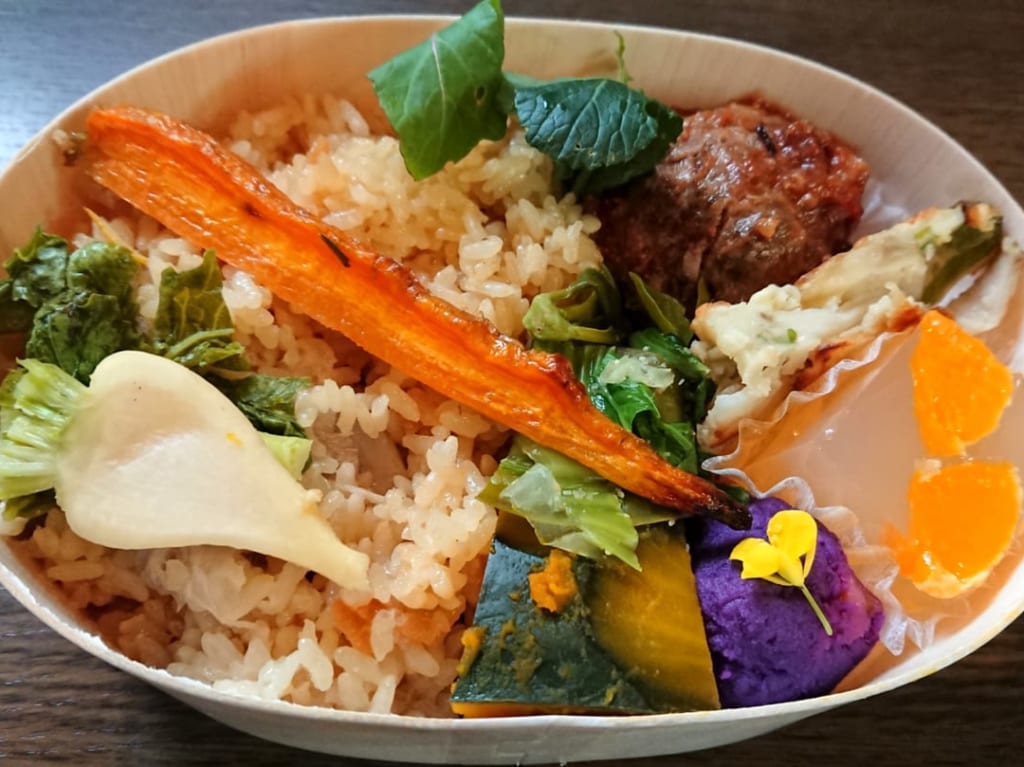 岩橋オズズキッチンオーガニック野菜たっぷり弁当