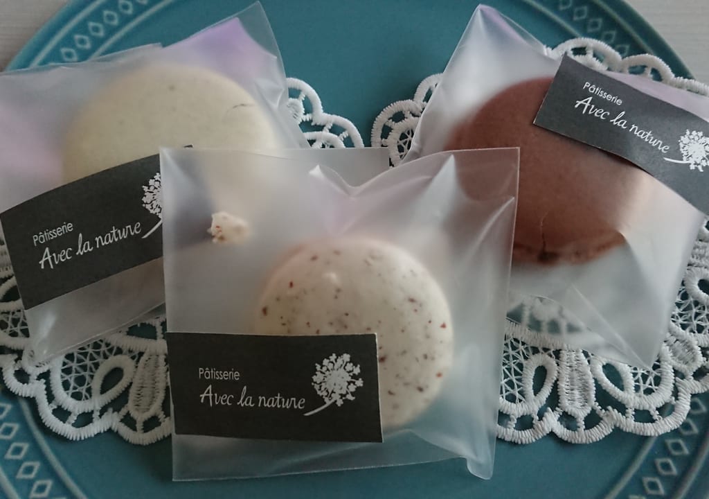 海南市下津カフェKamogoにて委託販売マカロンと焼菓子Avec la nature
