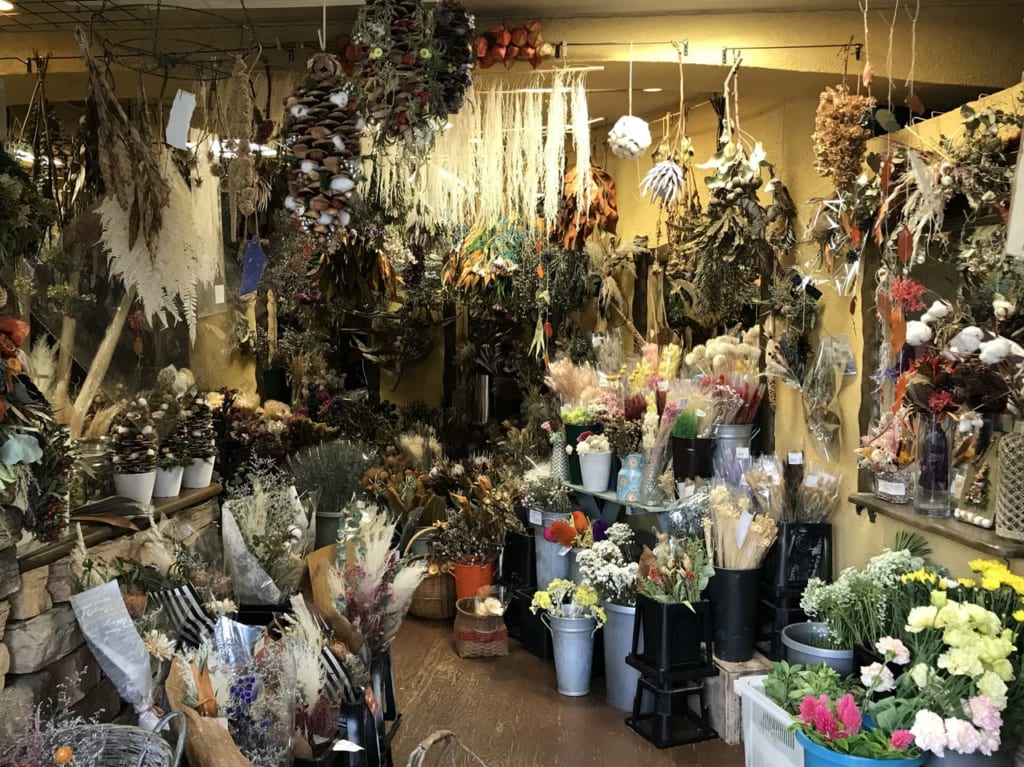 リトルウィッチ店内