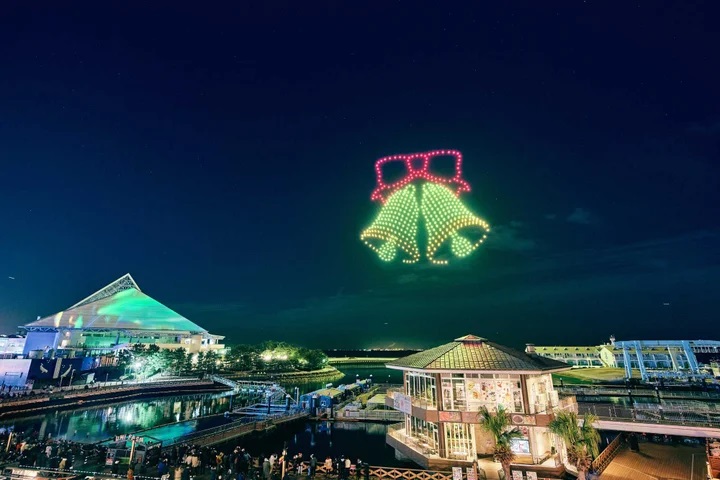 WAKAYAMA LIGHTS in FeStA LuCe produced by Drone Show Japan